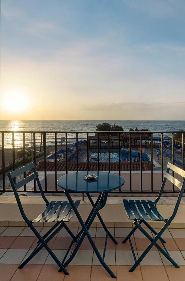 Begeti Bay Hotel Skaleta Exteriör bild